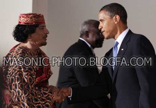 http://masonic-photo.persiangig.com/image/world-masoner/Gaddafi-Obama-Masonic-Handshake.jpg